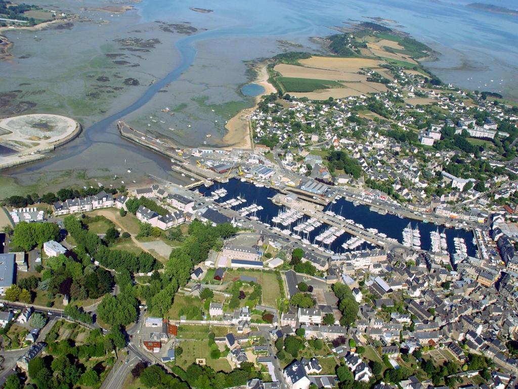 Hôtel de la baie de Paimpol Ploubazlanec Exterior foto